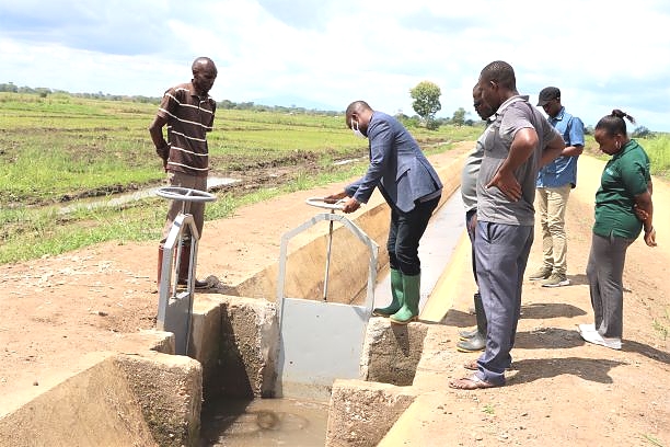 KATIBU MKUU KILIMO ARIDHISHWA NA SKIMU YA UMWAGILIAJI MVUMI KILOSA